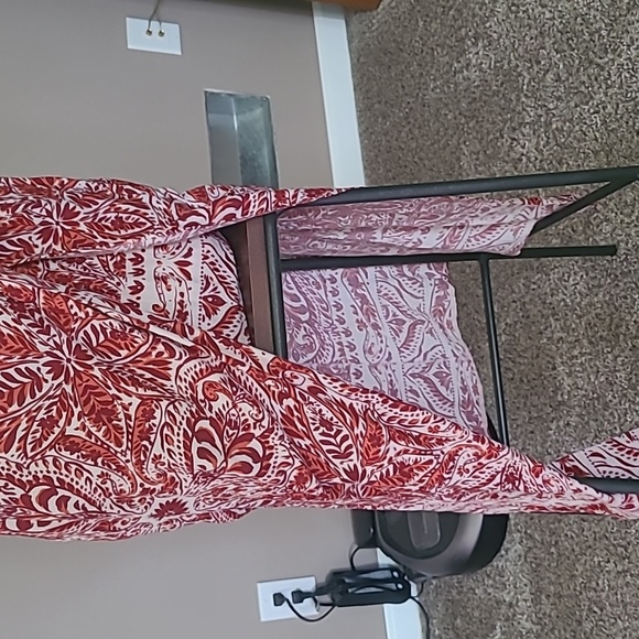 F21 Contemporary Dress - Picture 4 of 10